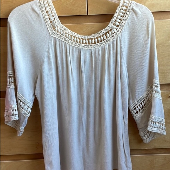 Andree By Unit Blouse in size small - Picture 2 of 4